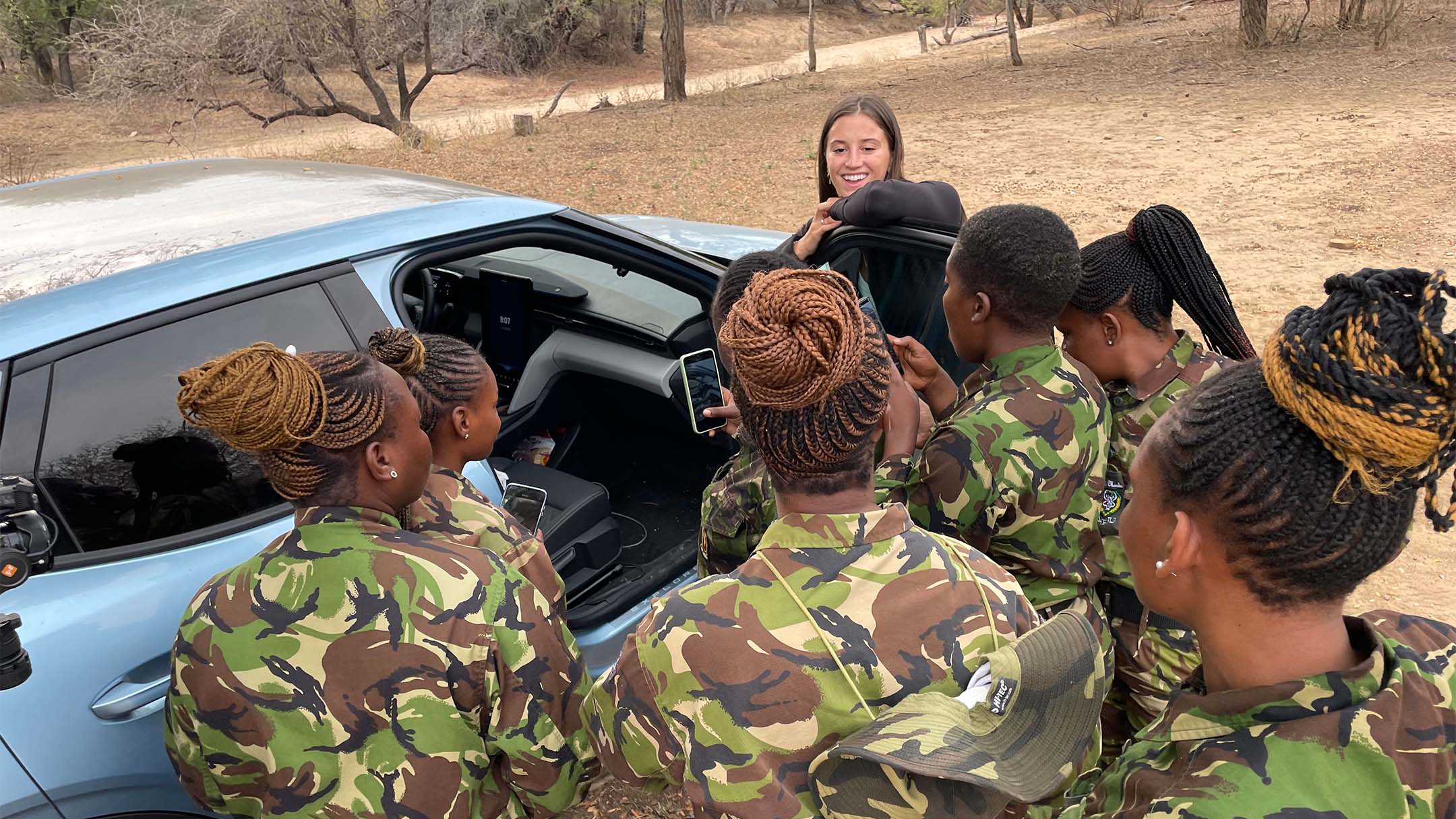 Lexie rencontre les Black Mambas, la première équipe anti-braconnage entièrement féminine au monde Photo Credit: Chris Faith