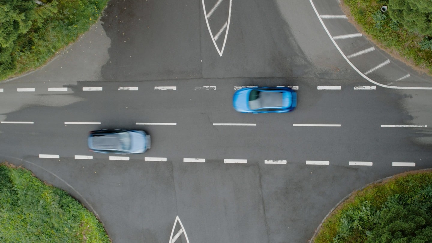 Intersection Assist 