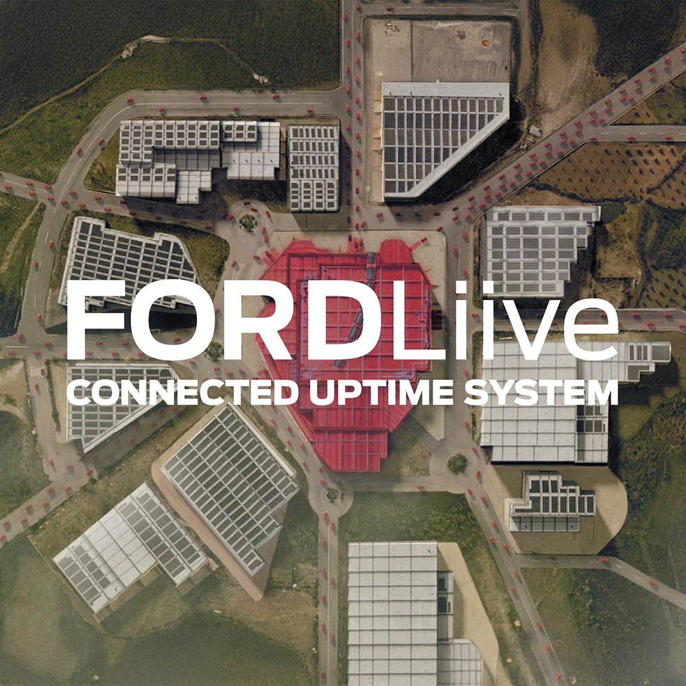 Vue aérienne d’une usine Ford avec le logo FordLiive.