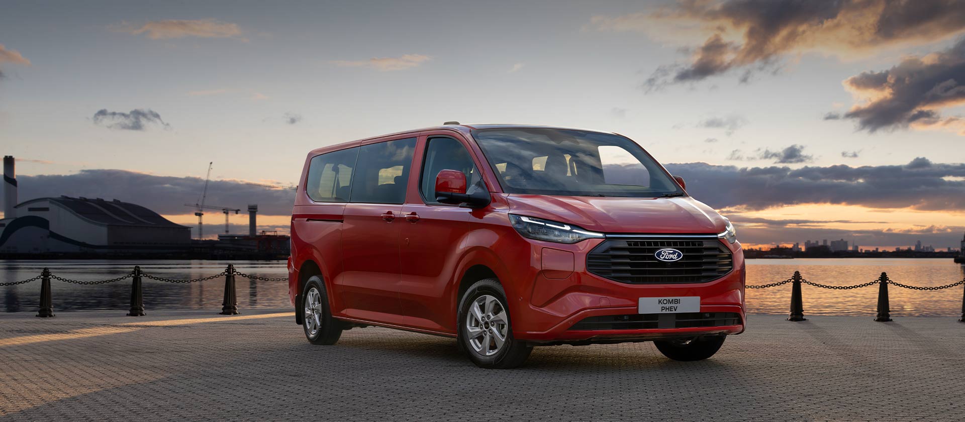 Ford Transit Custom Kombi PHEV rouge