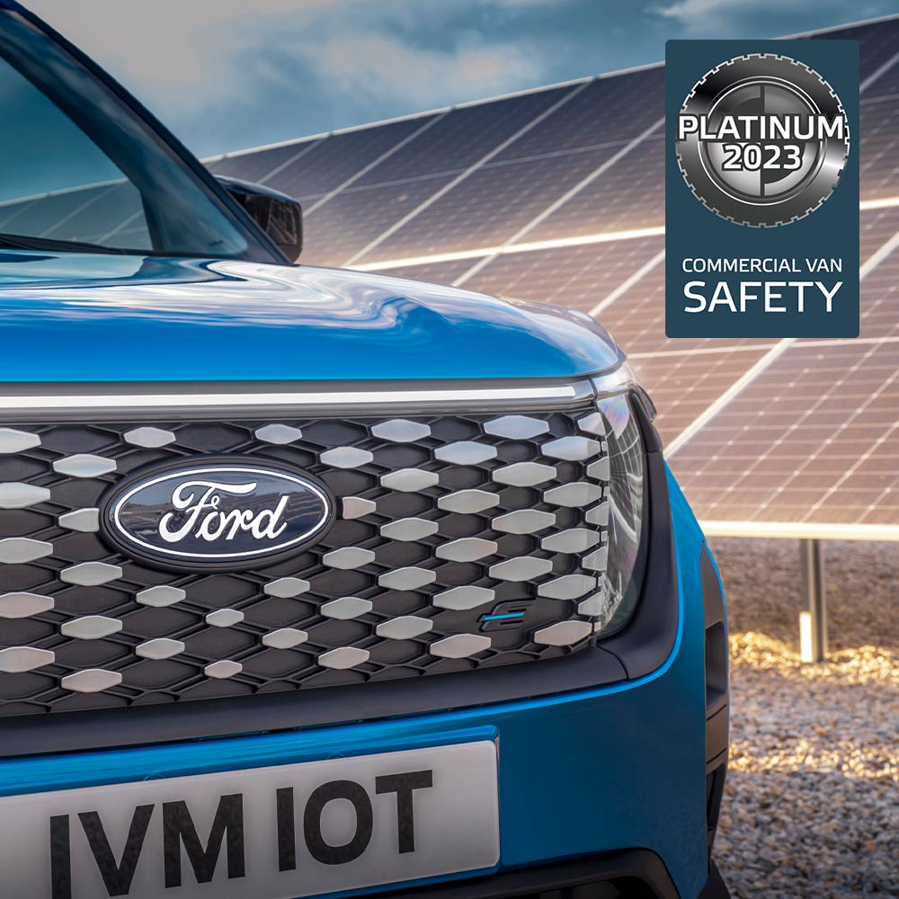 Ford E-Transit Courier Calandre et badge Bleu