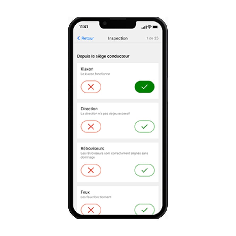Capture d'écran Ford Pro Telematics Drive montrant une liste de contrôle d'inspection de véhicule.
